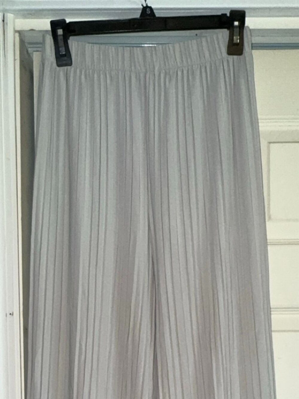 Johnny woman's size s-m gray dress pants